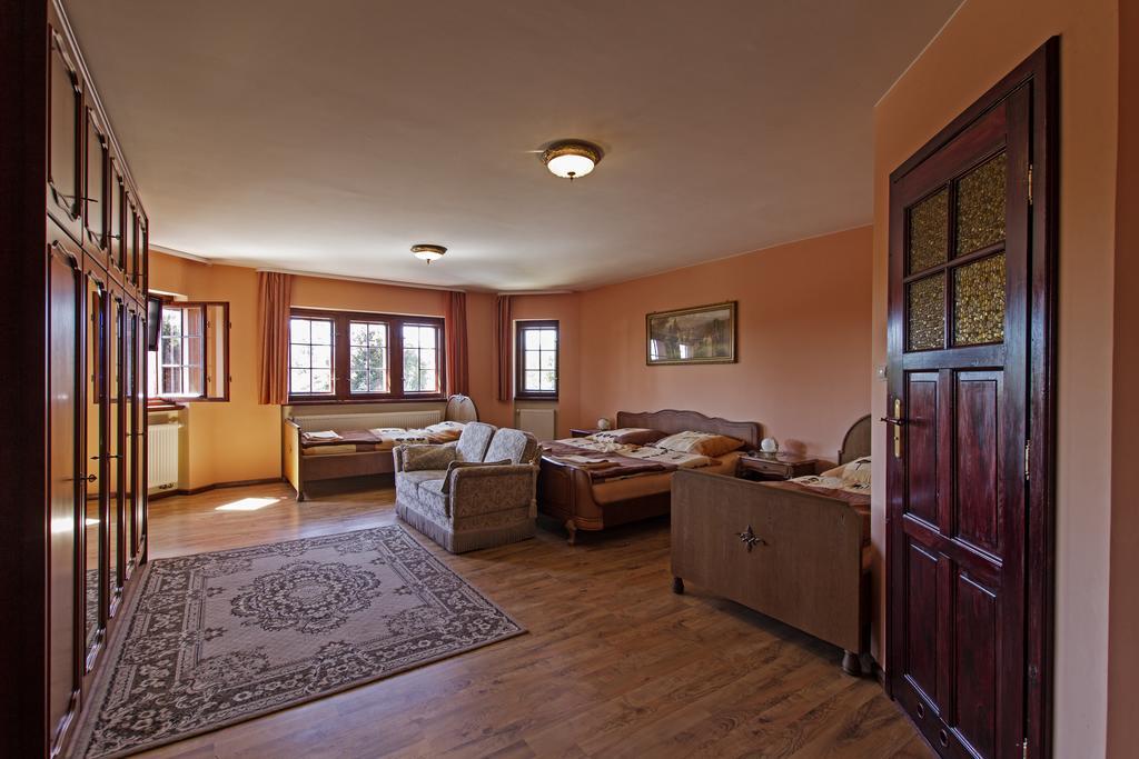 Villa Bergera Dzierżoniów 客房 照片