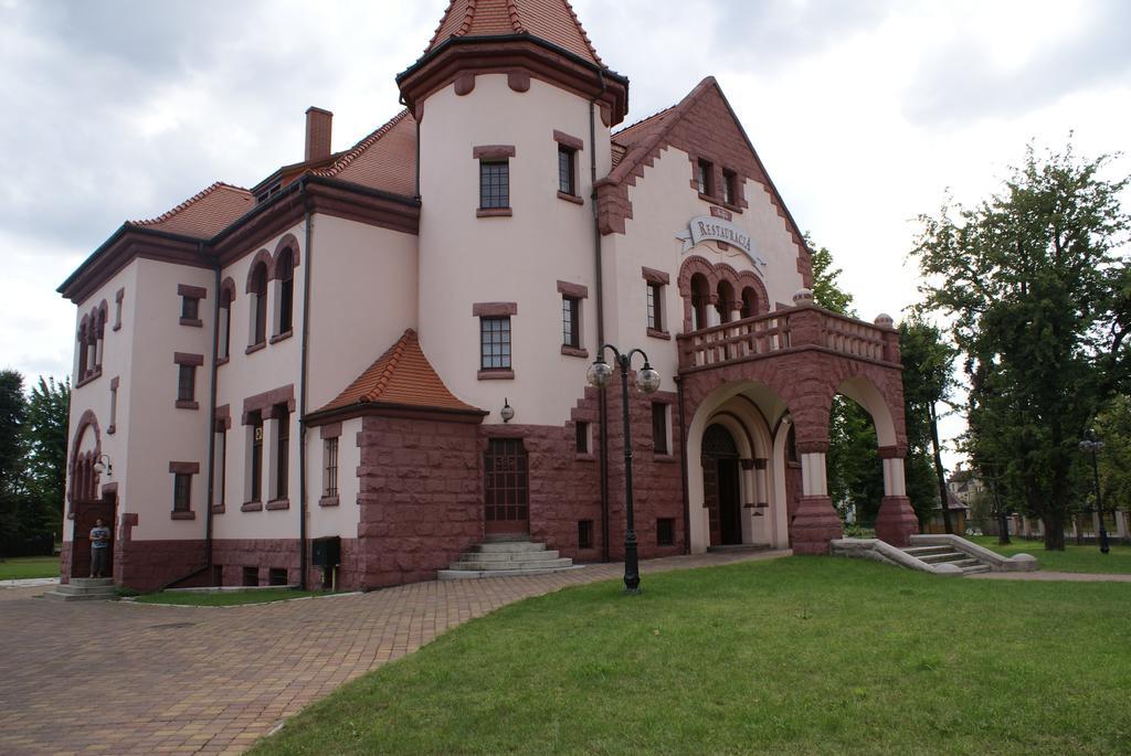 Villa Bergera Dzierżoniów 外观 照片